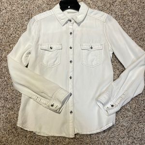 Halogen brand long sleeve button down. Perfect for fall!